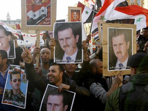Syria trưng cầu dân ý trong bạo lực