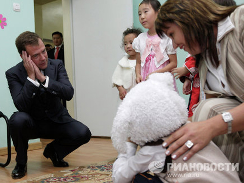 10 sở thích dịu dàng của ông Medvedev