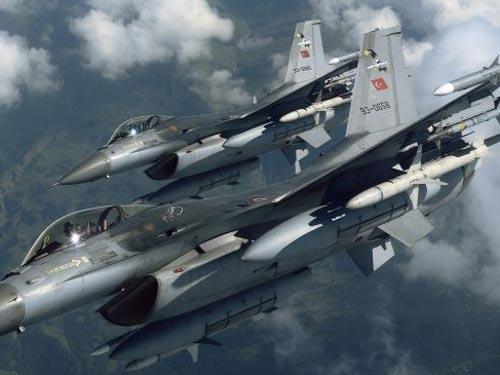 Thổ Nhĩ Kỳ tung F-16 ra biên giới Syria