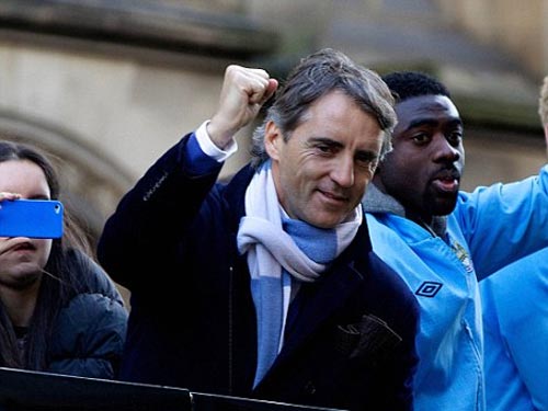 Nga chi lương “khủng” dụ HLV Mancini bỏ Man City