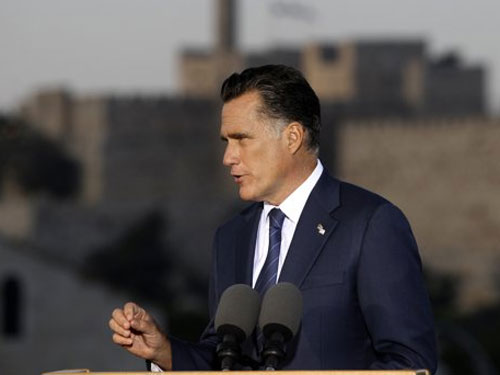 Ông Romney bị chỉ trích xuyên lục địa