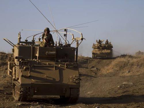Xe tăng Syria xâm nhập Golan, Israel nhấp nhổm