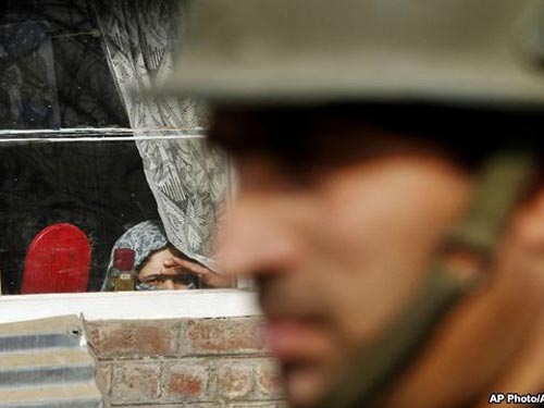 Lính Pakistan “vượt biên, bắn chết 2 lính Ấn Độ”