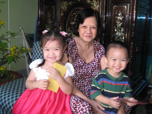 Khóc cười chuyện lì xì