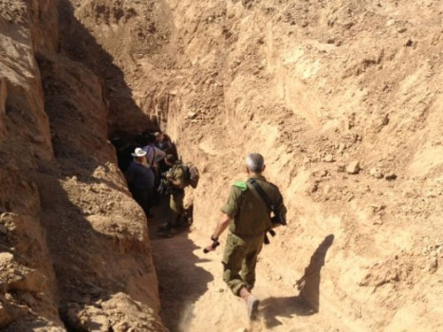 Hamas đào đường hầm 2,5 km vào Israel