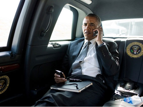 Tổng thống Obama “không được dùng iPhone”