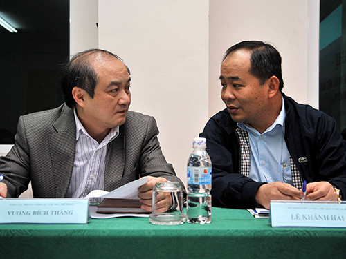 Chưa thông nhân sự VFF
