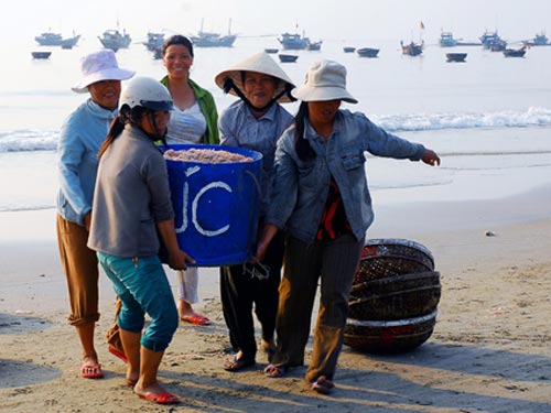 Chủ tịch Quốc hội: “9 triệu đồng chưa phải thu nhập cao”