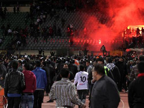 21 hooligan Ai Cập bị kết án tử hình