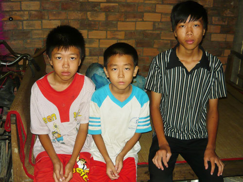 Vụ bệnh nhân bị cắt 2 quả thận: Con chị Tú mỏi mòn chờ mẹ