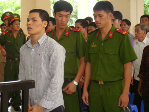 Giết nhau vì một nữ tiếp viên