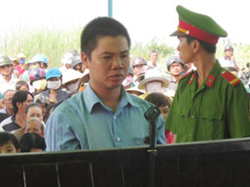 Tù chung thân cho kẻ giết vợ