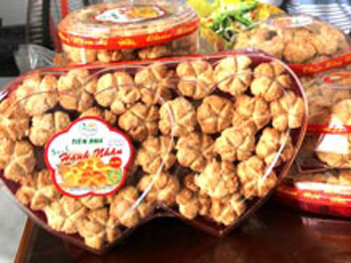Ngọt béo bánh hạnh nhân Chợ Mới