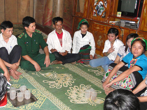 Giải cứu 2 thiếu nữ bị lừa bán dâm