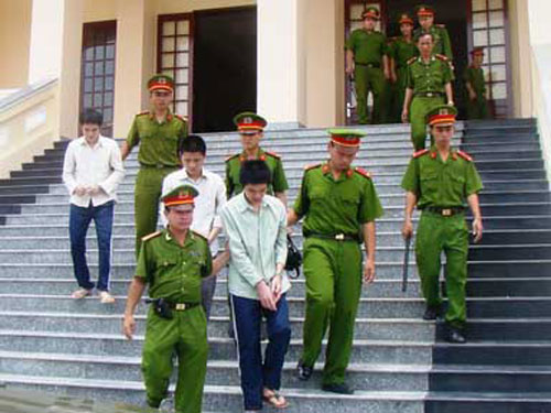 Tập... nhậu, trả giá “ngàn vàng”