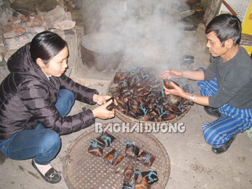 Ngọt ngào bánh gấc Ninh Giang