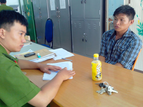 Can ngăn đánh nhau, bị đâm chết