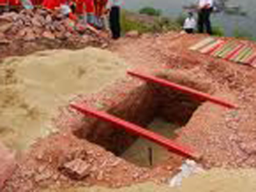 Án mạng tại nhà, 2 vợ chồng cùng chết