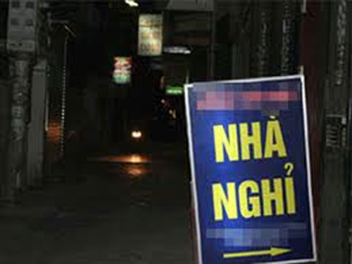 Phát hiện người chết treo cổ trong nhà nghỉ
