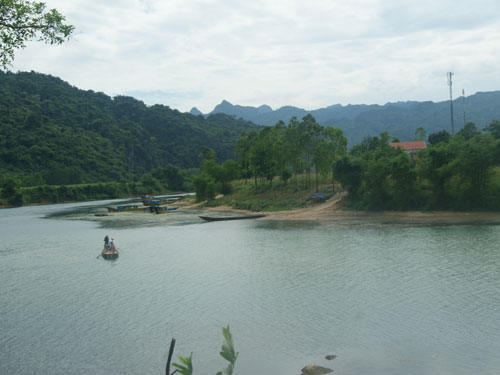 Rúng động vì tin đạp trúng trầm hàng trăm tỉ đồng