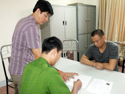 Bắt kẻ tông xe, làm CSGT bị thương nặng