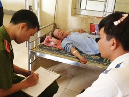 Ép xe buýt, chém tài xế phải nhập viện