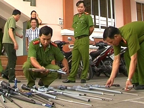 Súng tự chế bắn bằng hơi cồn: Nguy cơ giết người tiềm ẩn