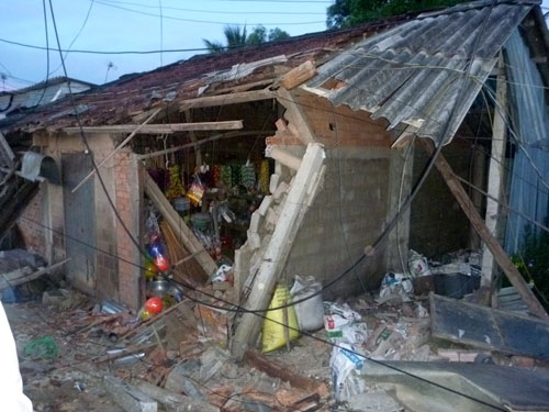 Tài xế xe bồn ngủ gật, một người nhập viện