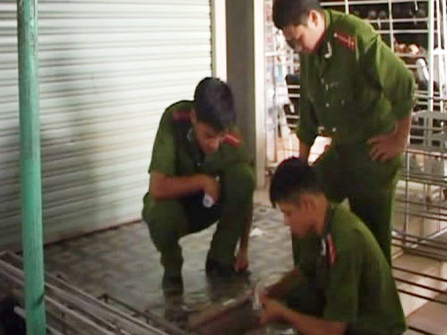 Đâm chết người tại chợ lúc sáng sớm