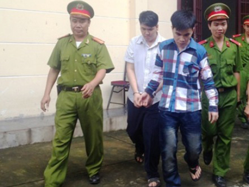 Cùng yêu một thiếu nữ dễ dãi, 2 thanh niên ngồi tù