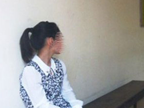 Mẹ không quan tâm, con gái bị hiếp dâm 2 năm