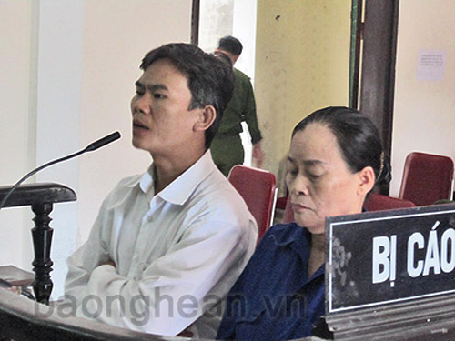 13 năm tù cho 2 giáo viên chạy trường
