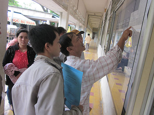 Điểm chuẩn NV2 tăng mạnh