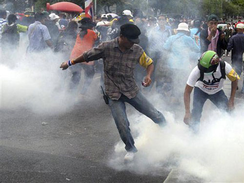 Thái Lan: Cảnh sát đụng độ người biểu tình