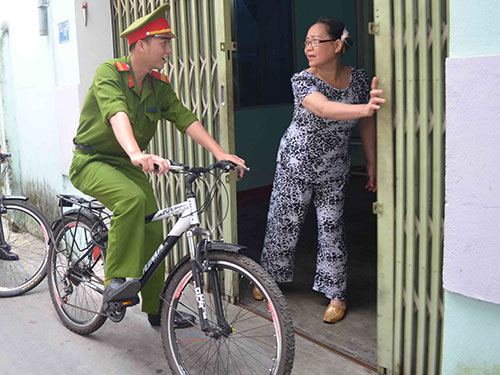 Tuần tra bằng... xe đạp