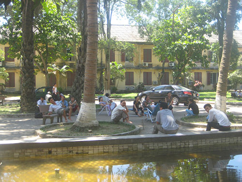 Khổ vì nắng nóng