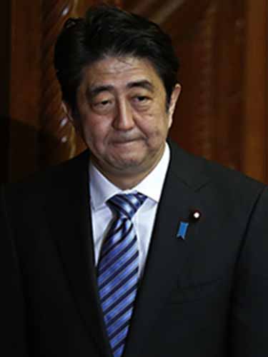 Thủ tướng Nhật Bản gửi đồ cúng đến đền Yasukuni