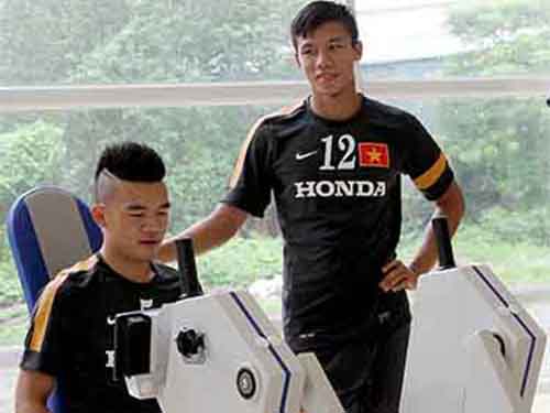 Hoàng Thịnh khó trụ lại U23