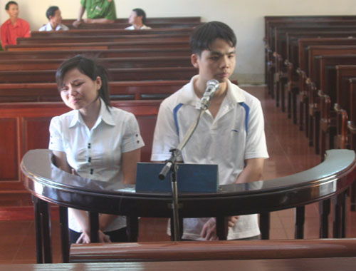 Buôn tiền giả, người đàn bà và “rể Trung Quốc” lãnh án