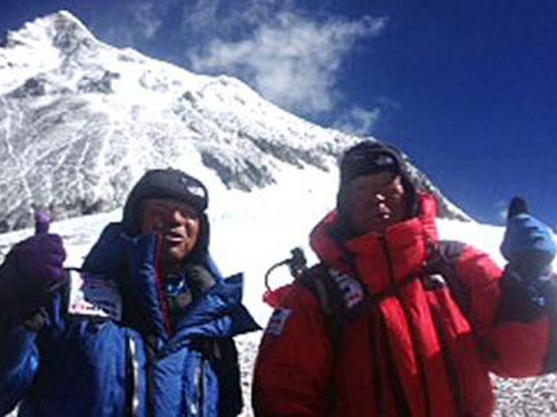 80 tuổi vẫn "đánh bại" đỉnh Everest