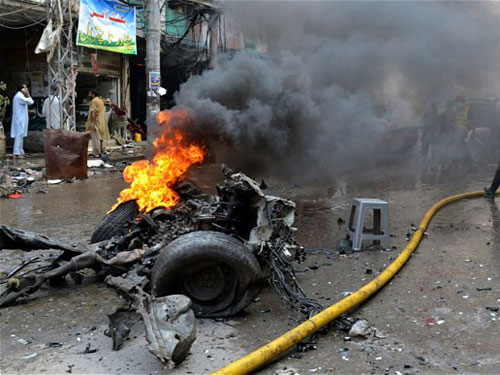 Bạo lực bùng phát ở Pakistan, Nigeria