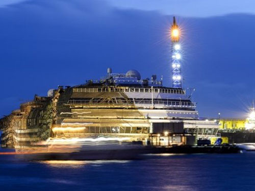 Dựng đứng thành công “Titanic của Ý”