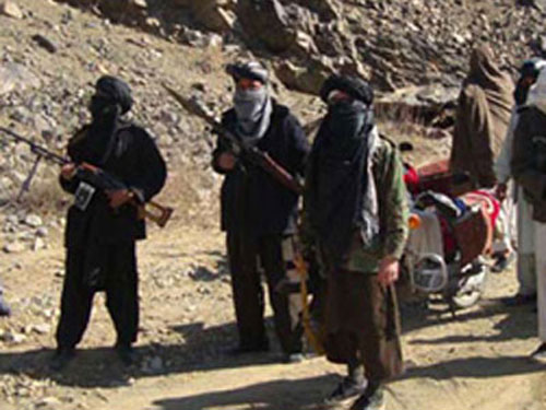 Chỉ huy đặc nhiệm Afghanistan gom vũ khí đào tẩu