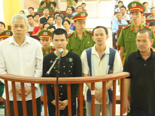 Phúc thẩm vụ đánh cờ bạc tỉ: Bốn bị cáo mãn nguyện