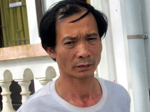 Thua bạc, đâm bạn 20 nhát, cướp ô-tô