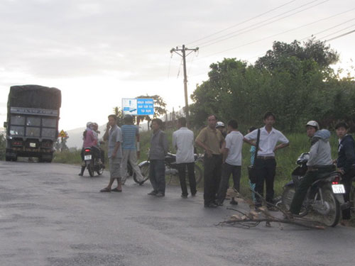 Xe tải tông chết học sinh lớp 6