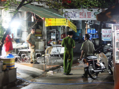 Đến nhà bạn chơi, té lầu chết