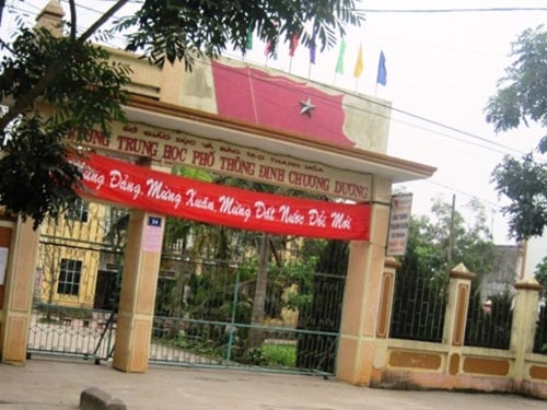 Lộ diện ngôi trường hai nữ sinh hỗn chiến trong nhà xe