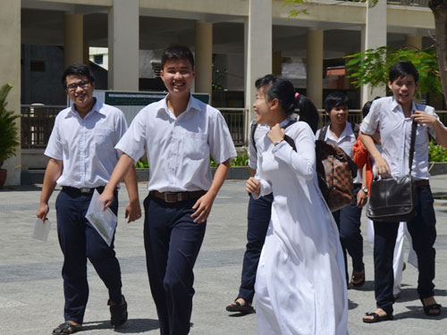 Đề văn hay nhưng chậm đổi mới