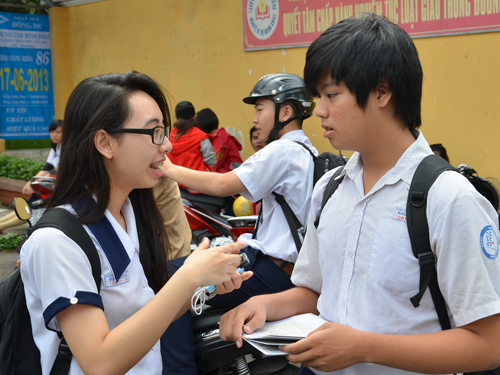 Gợi ý giải đề thi môn tiếng Anh